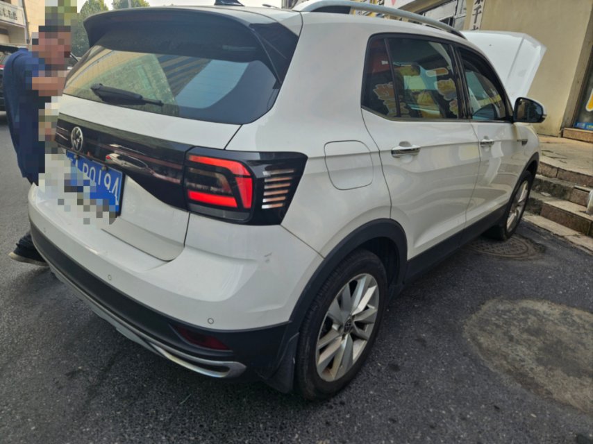 Volkswagen T-Cross 2021 #5 Volkswagen T-Cross 2021 car image #5