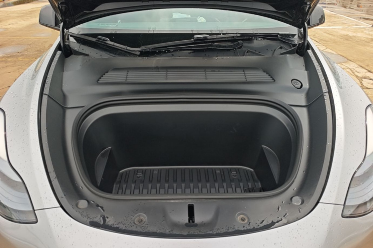 Tesla Model Y 2023 #20 Tesla Model Y 2023 immagine di auto #20