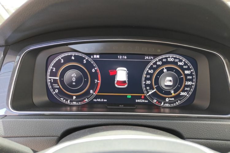 Volkswagen Golf 2019 car image #12