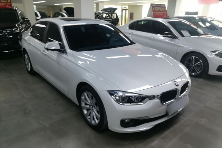 BMW 3 Series 2017 #4 BMW 3 Series 2017 car image #4