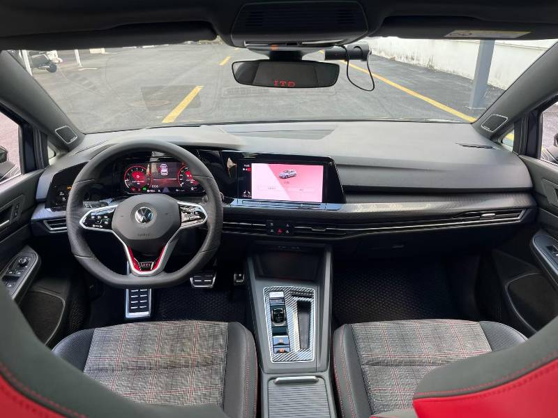 Volkswagen GolfGTI 2021 car image #5
