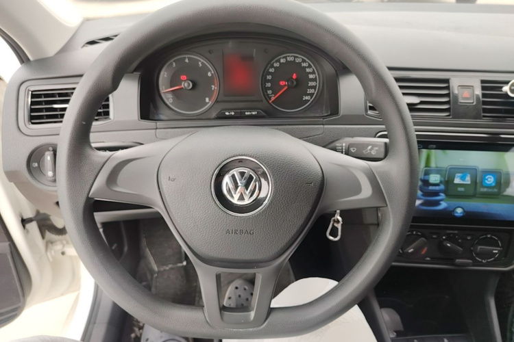 Volkswagen Santana 2020 car image #15