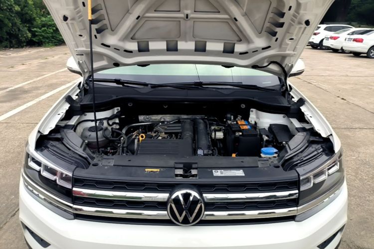 Volkswagen Tharu 2021 car image #20