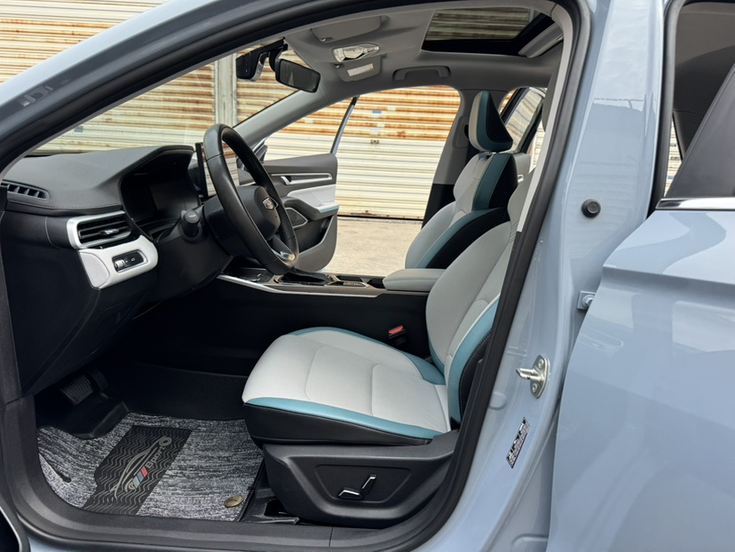GEELY Emgrand 2023 #7 GEELY Emgrand 2023 car image #7