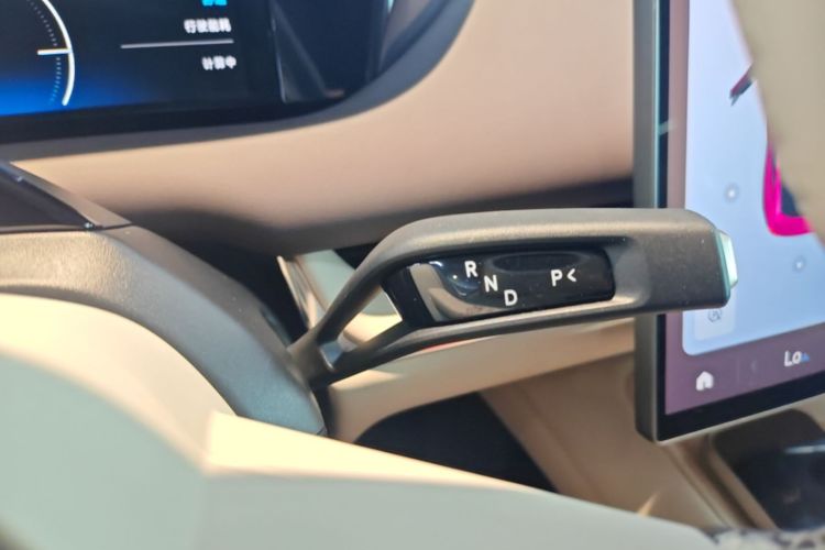 2026 #14 2026 immagine di auto #14