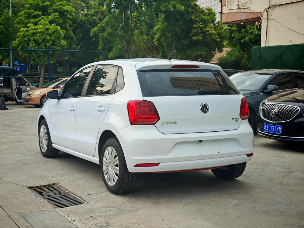 Volkswagen Polo 2017 car image #4