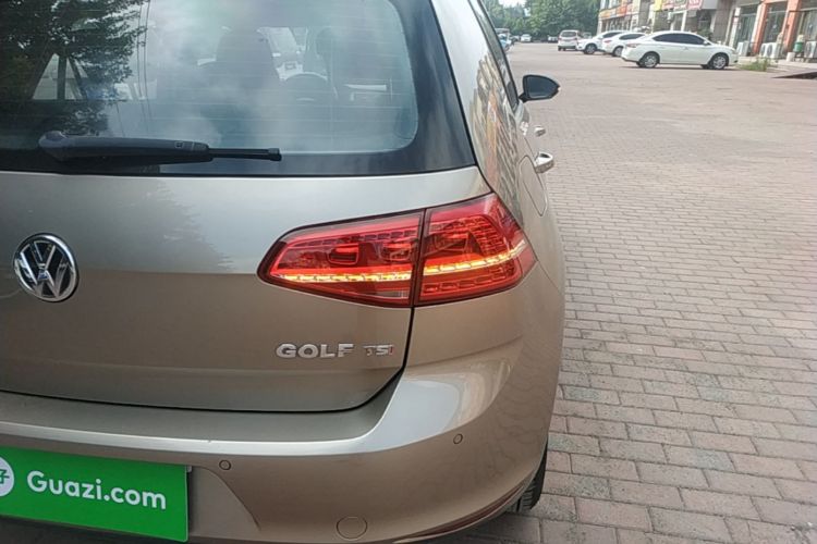 Volkswagen Golf 2016 car image #8