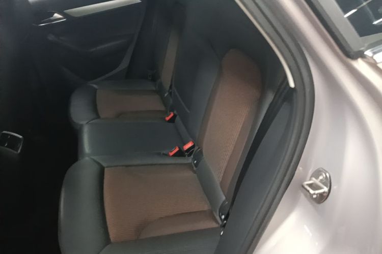 Audi Q3 2019 #13 Audi Q3 2019 car image #13