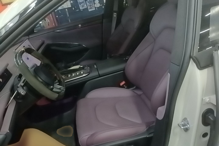 MI SU7 2025 car image #15