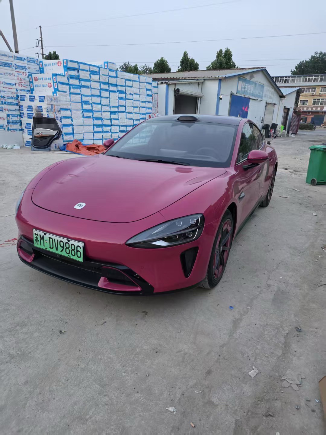MI SU7 2025 MI SU7 2025 car image