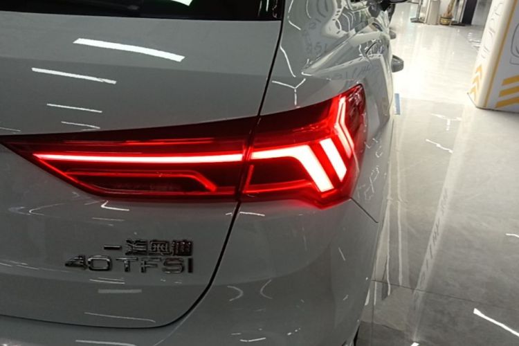 Audi Q3 2021 #8 Audi Q3 2021 car image #8