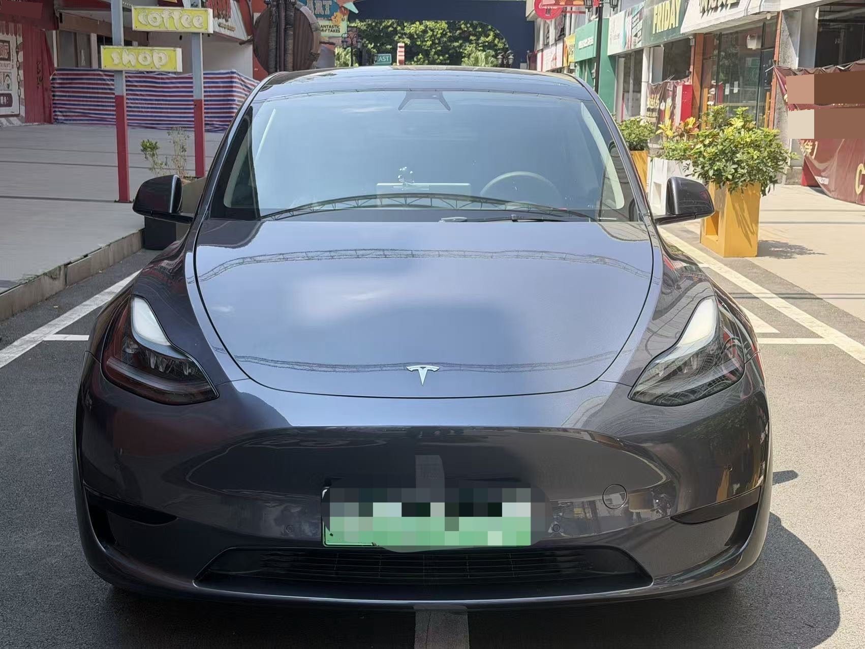 Tesla Model Y 2022 #2 Tesla Model Y 2022 car image #2