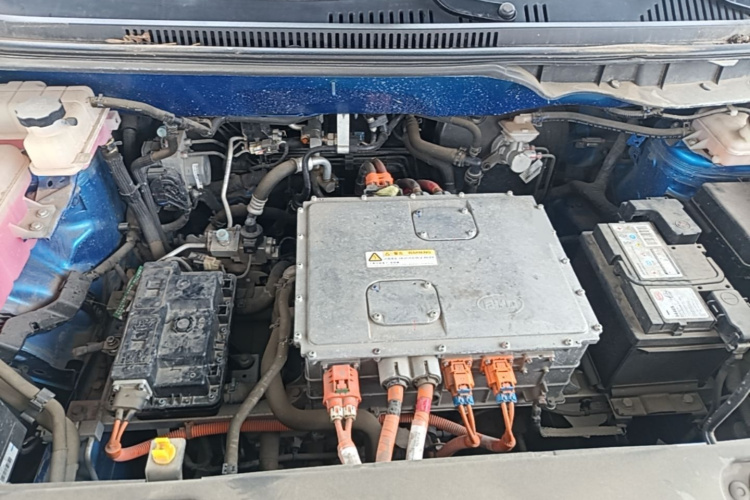 BYD Yuan New Energy 2019 #20 BYD Yuan New Energy 2019 изображение автомобиля #20