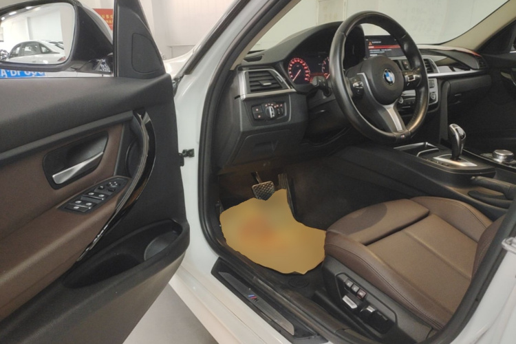 BMW 3 Series 2018 #16 BMW 3 Series 2018 car image #16