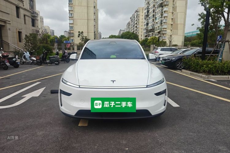 Tesla Model Y 2026 car image #3