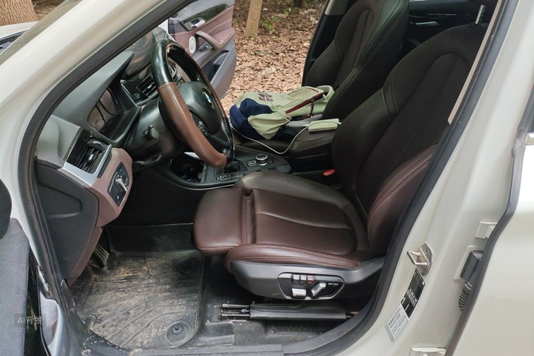 BMW X1 2023 car image #17