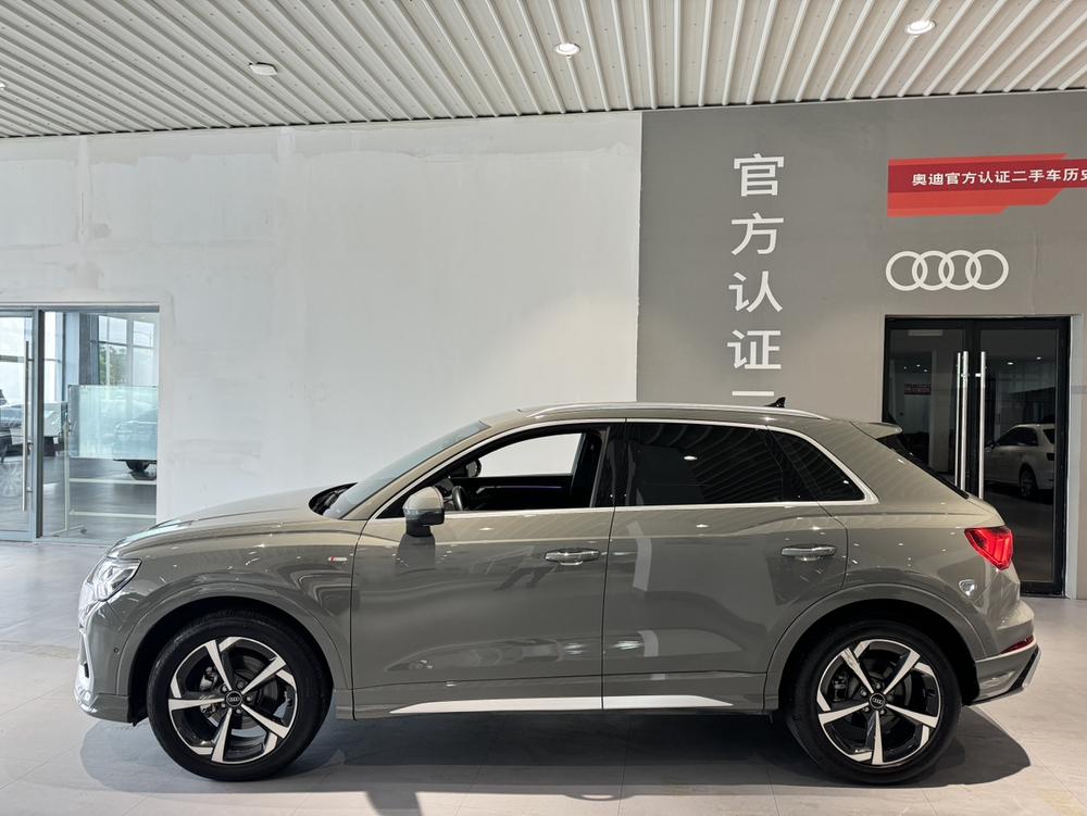 Audi Q3 2025 #3 Audi Q3 2025 car image #3