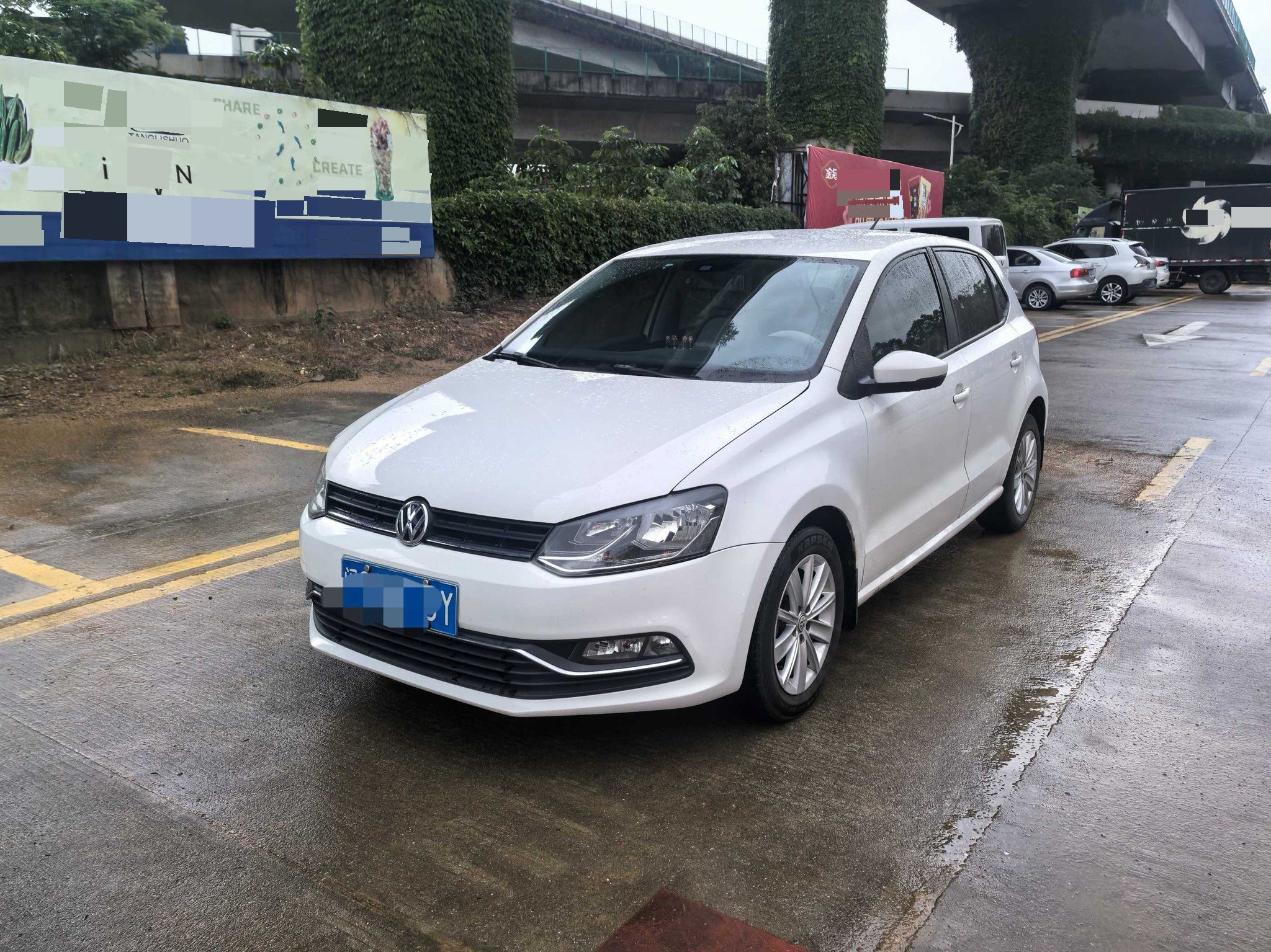 Volkswagen Polo 2015 Volkswagen Polo 2015 car image