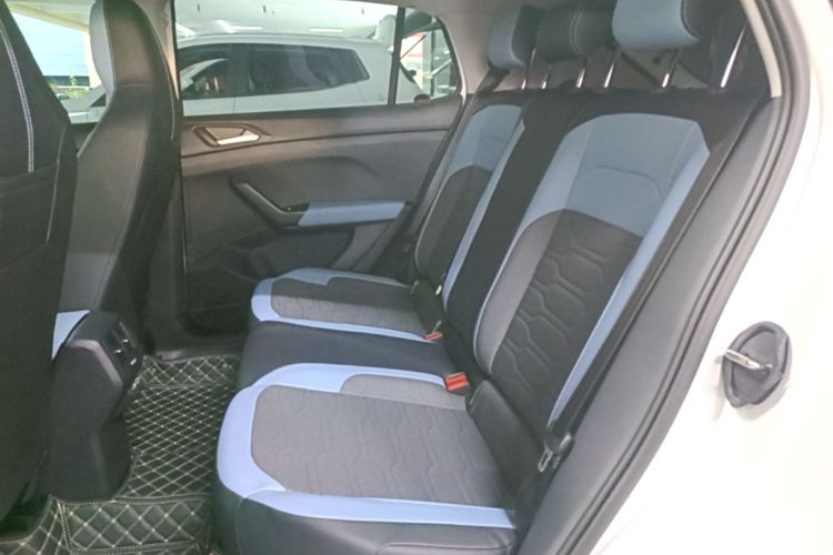 Volkswagen Tharu 2025 car image #17