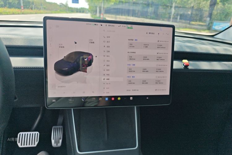 Tesla Model Y 2025 #15 Tesla Model Y 2025 car image #15