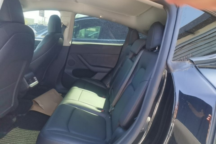 Tesla Model Y 2021 #17 Tesla Model Y 2021 car image #17