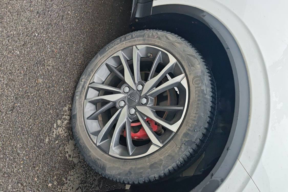 GEELY Coolray 2019 car image #9