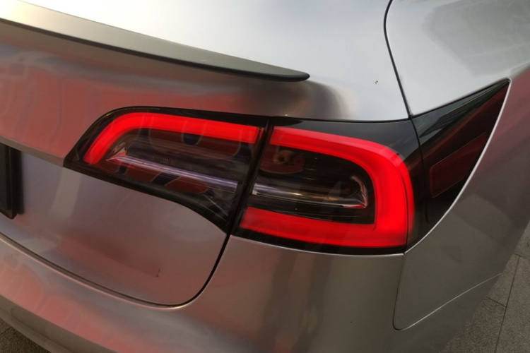 Tesla Model 3 2021 car image #8