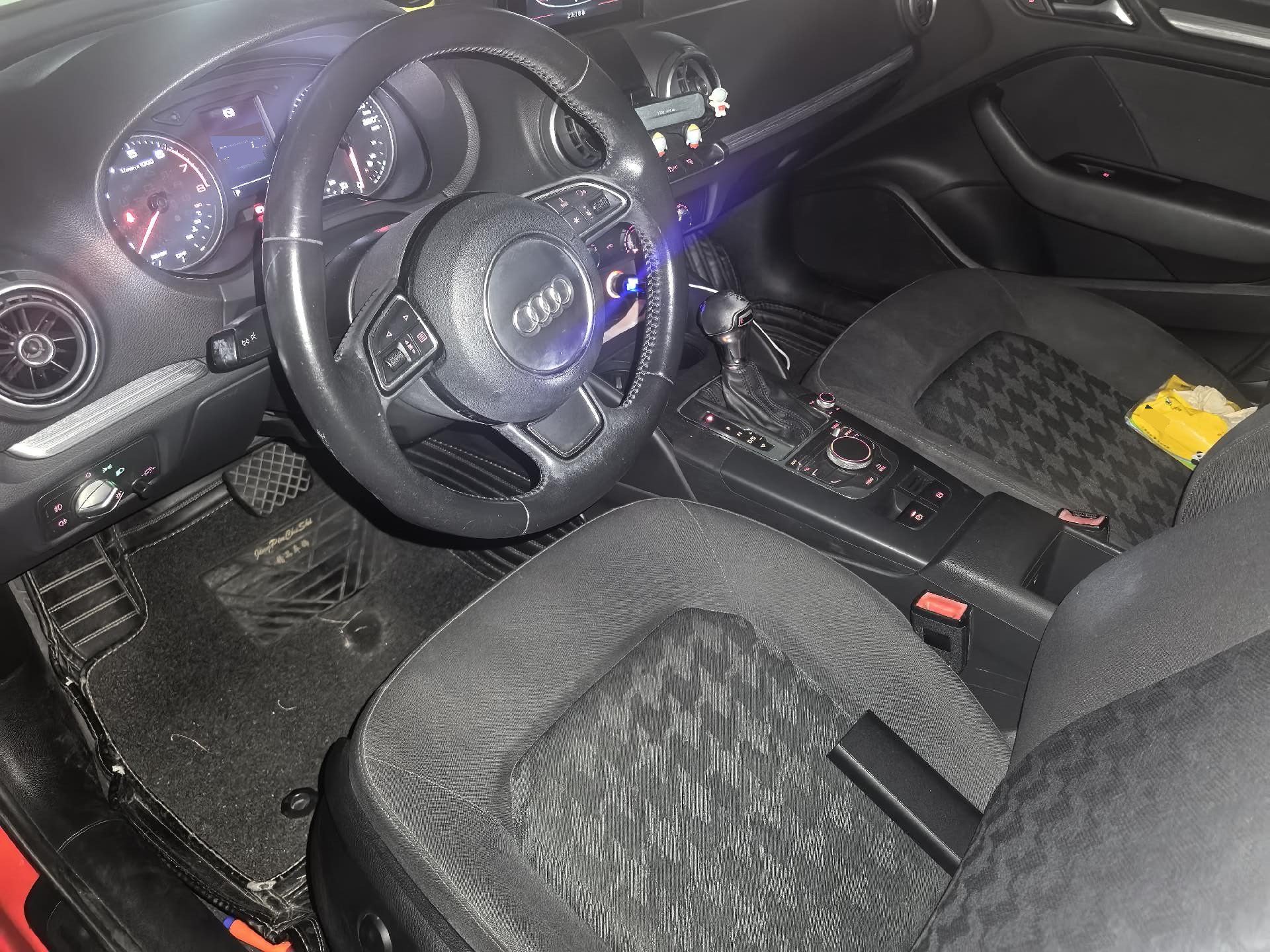 2016 car image #5