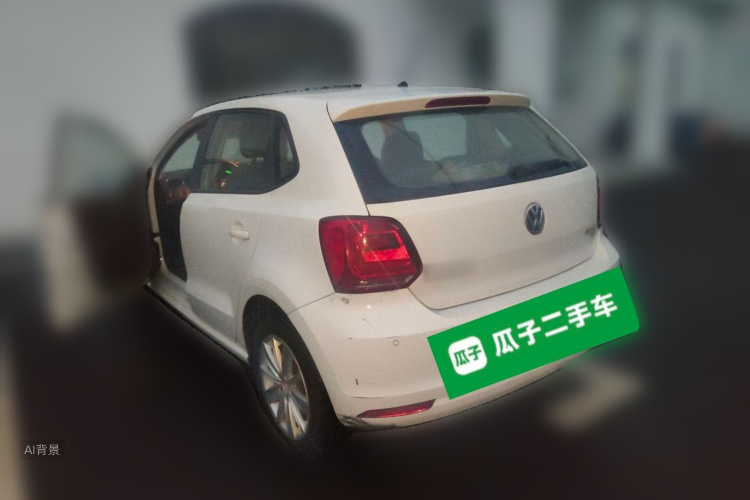 Volkswagen Polo 2015 car image #5