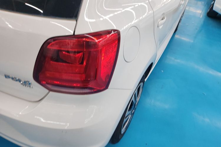 Volkswagen Polo 2017 #8 Volkswagen Polo 2017 car image #8
