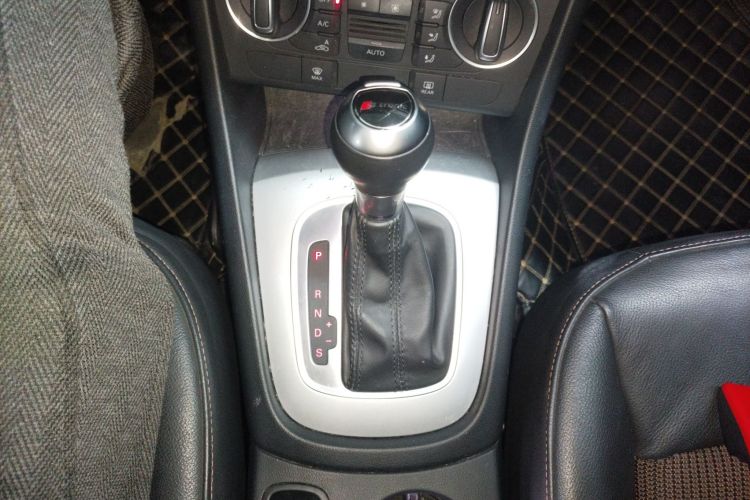 Audi Q3 2017 image de voiture #14