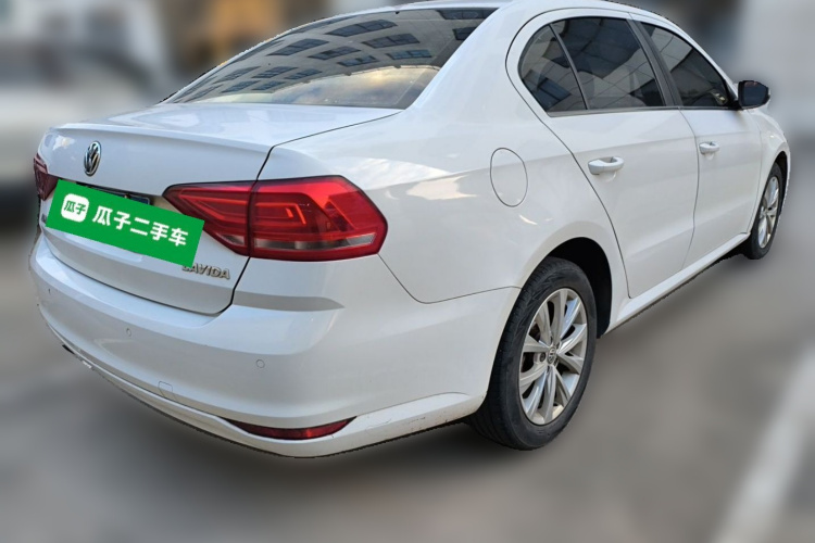 Volkswagen Lavida 2018 car image #7