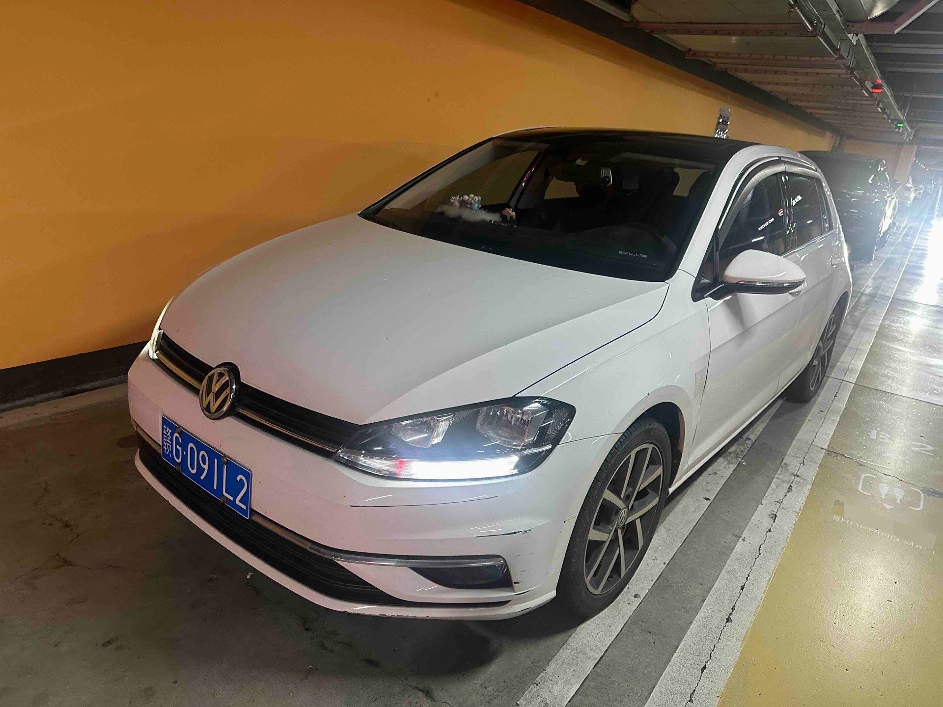 2020 2020 car image