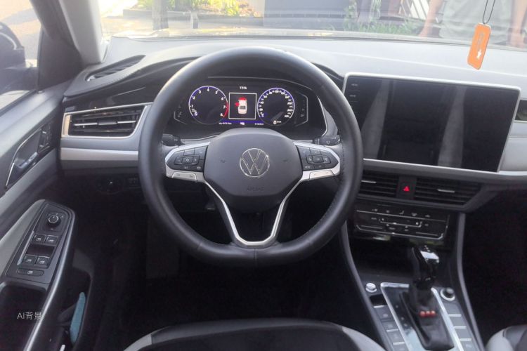 Volkswagen Bora 2022 car image #12