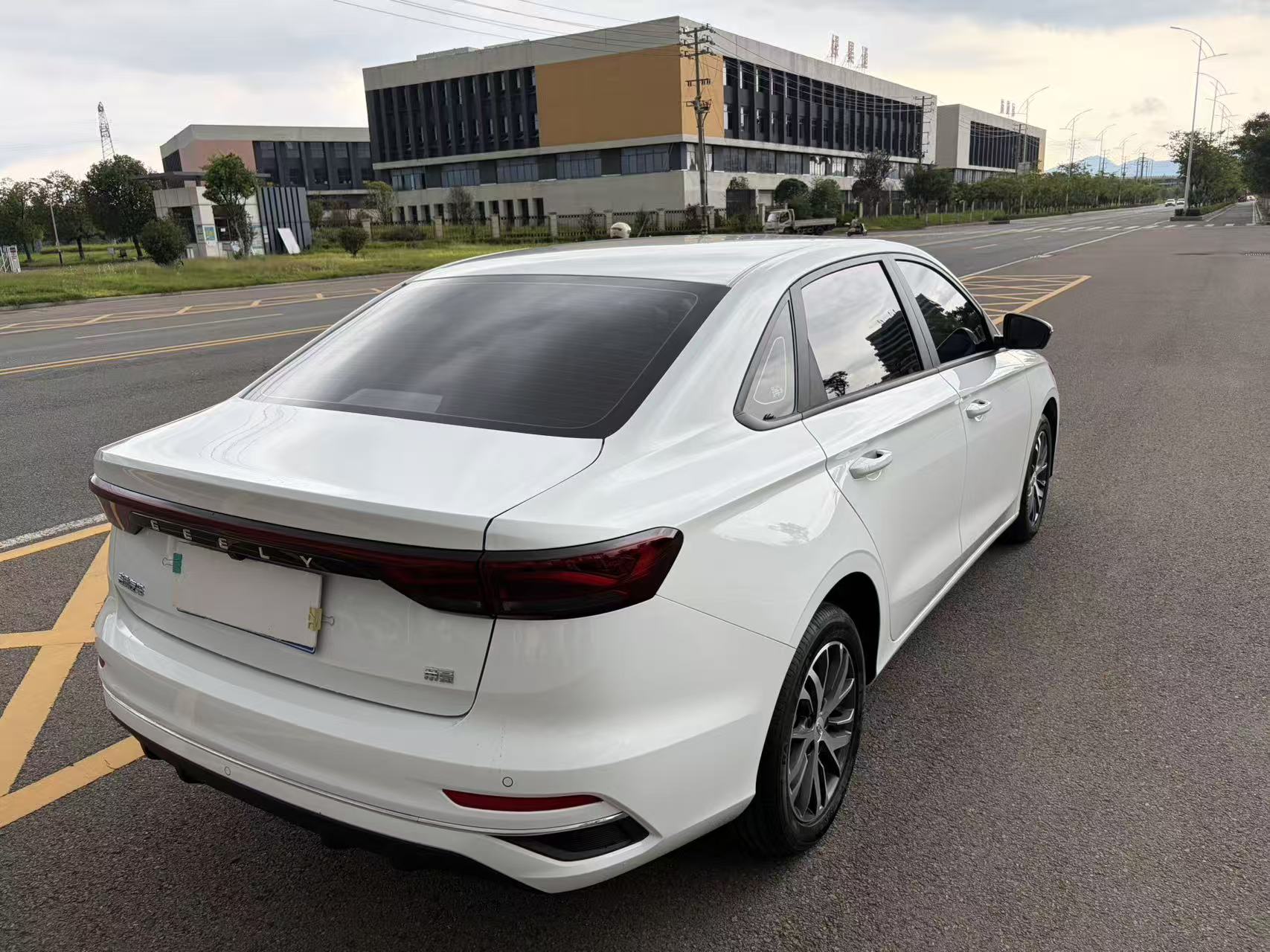 GEELY Emgrand 2026 #7 GEELY Emgrand 2026 car image #7