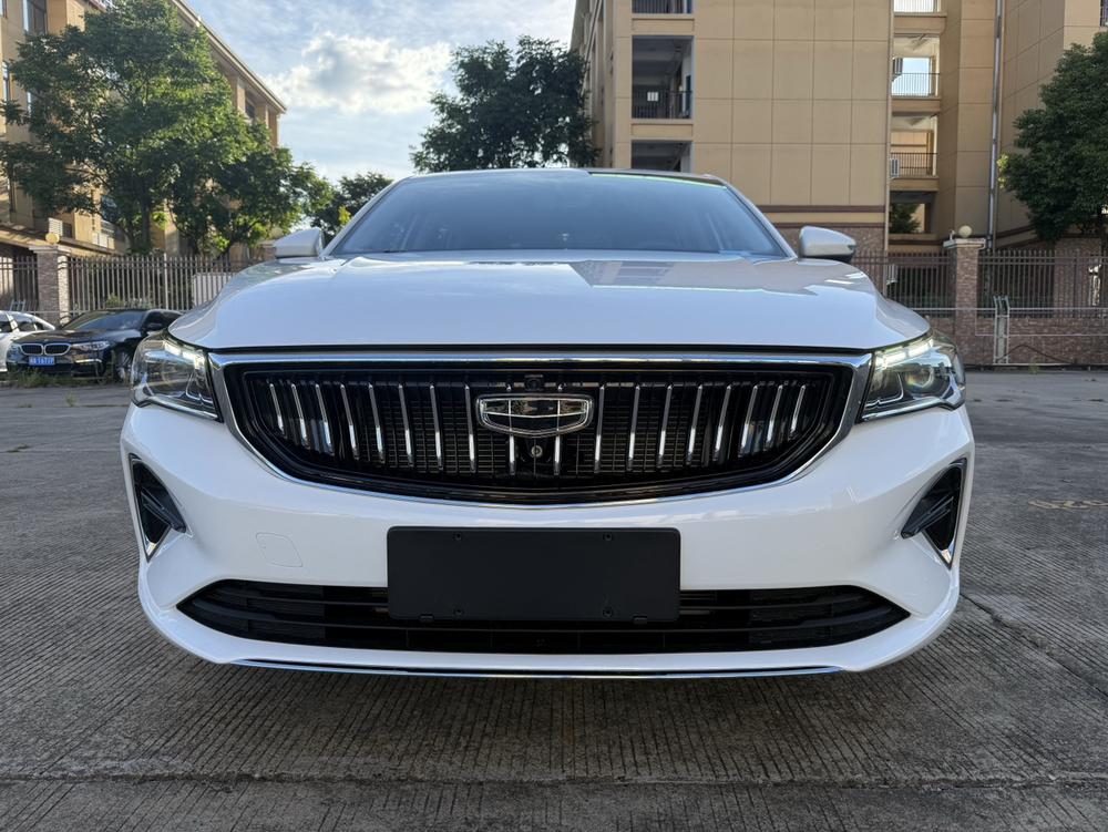 GEELY Emgrand 2022 #2 GEELY Emgrand 2022 car image #2