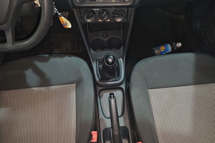 Volkswagen Polo 2017 #14 Volkswagen Polo 2017 car image #14
