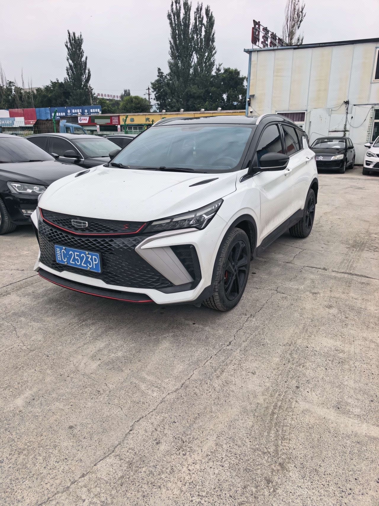 GEELY Coolray 2023 immagine di auto 