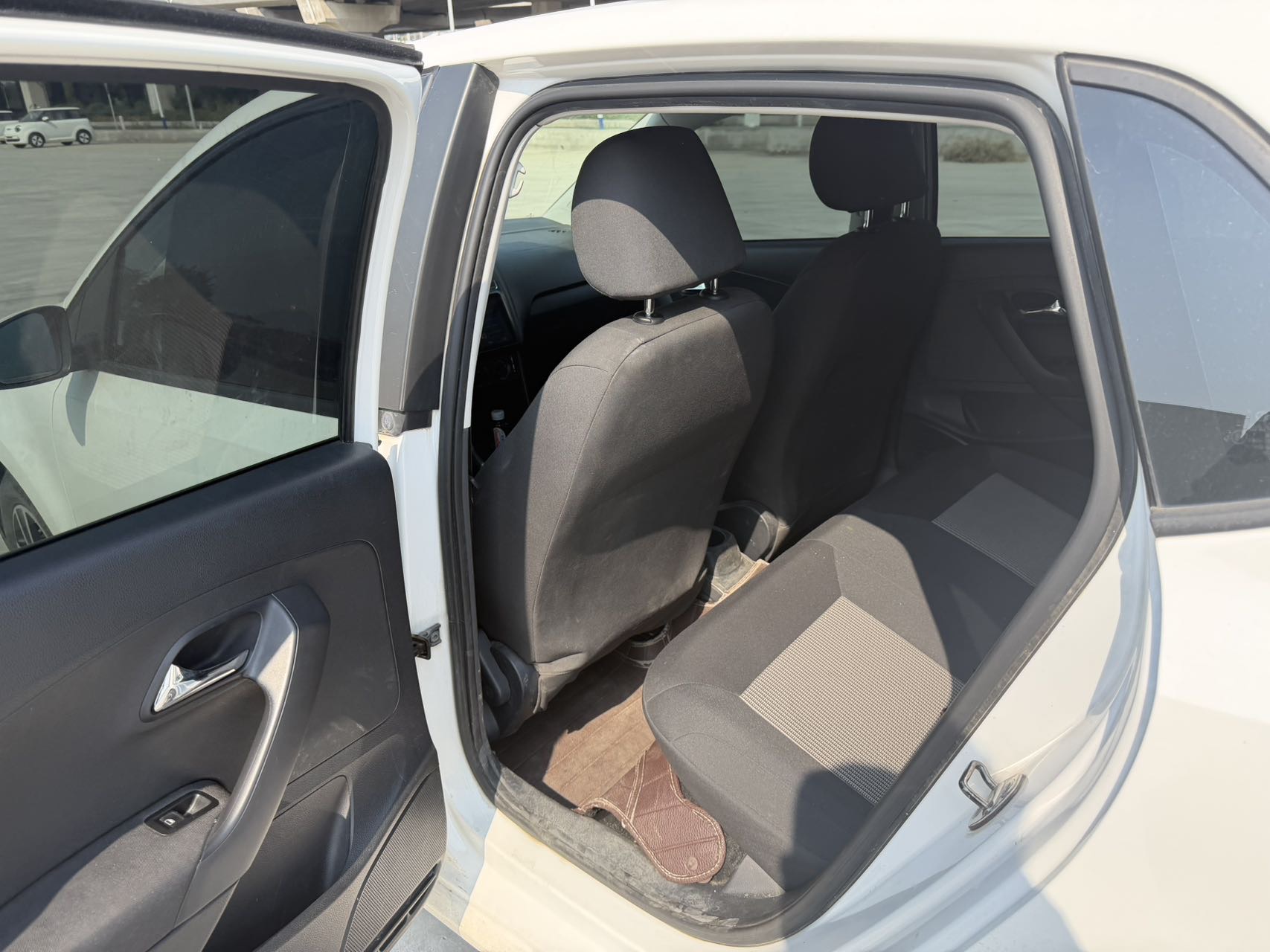 Volkswagen Polo 2017 car image #4