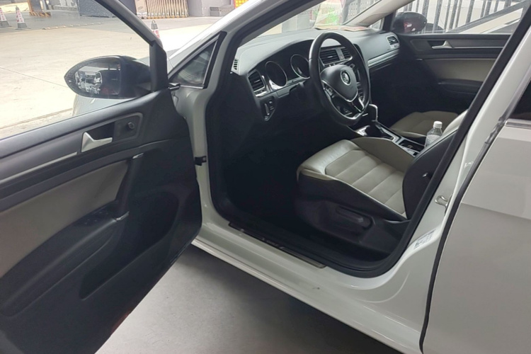 Volkswagen Golf 2017 #12 Volkswagen Golf 2017 car image #12
