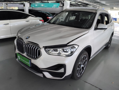BMW X1 2020 BMW X1 2020 car image