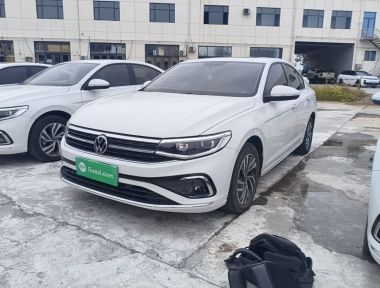 Volkswagen Bora 2023 immagine di auto 