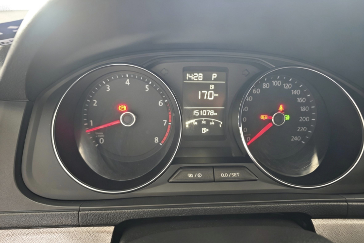 Volkswagen Lavida 2018 car image #12