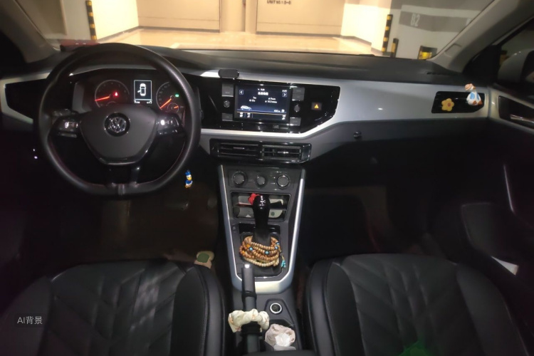 Volkswagen Polo 2019 car image #11