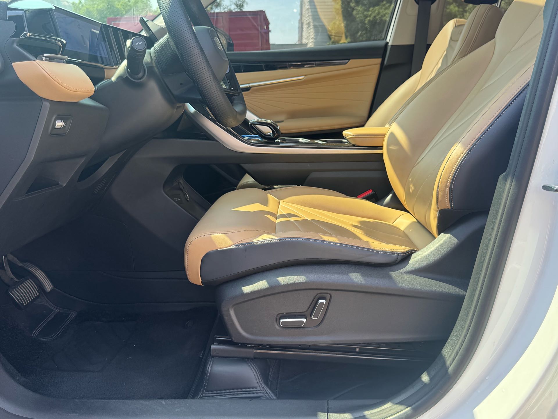 GEELY Boyue L 2022 #4 GEELY Boyue L 2022 car image #4