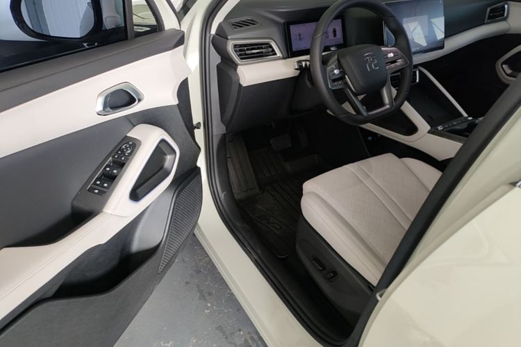 BYD YuanUP 2025 car image #16