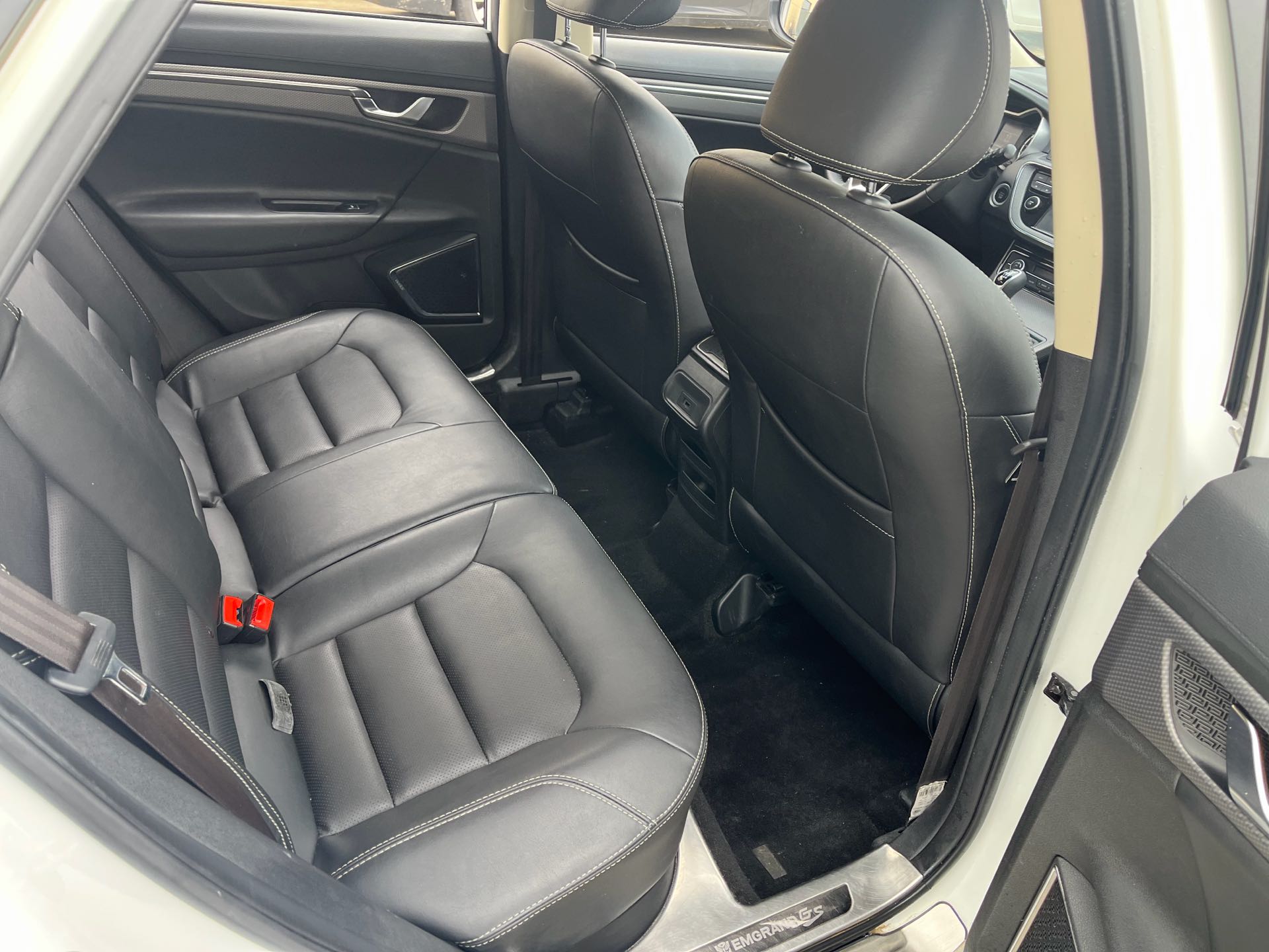 GEELY Emgrand GS 2016 #4 GEELY Emgrand GS 2016 immagine di auto #4