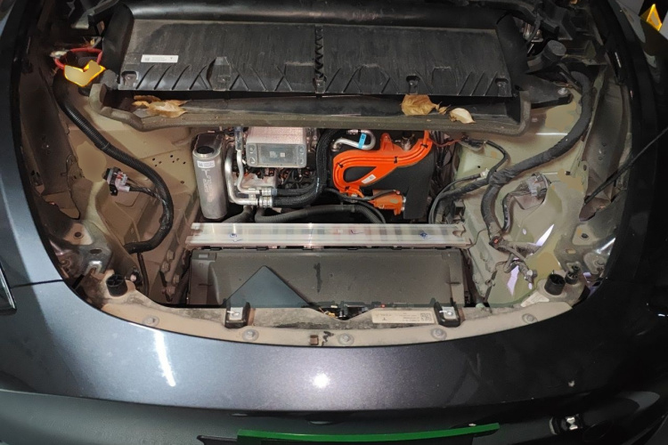 Tesla Model Y 2024 #18 Tesla Model Y 2024 immagine di auto #18