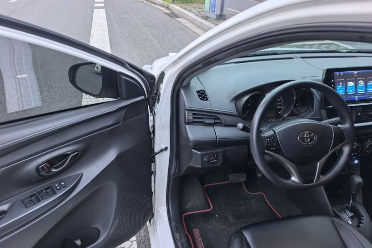 Toyota Vios 2023 imagem de carro #10