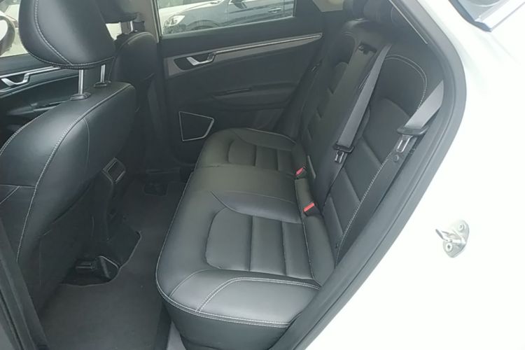 GEELY Emgrand GS 2018 car image #13